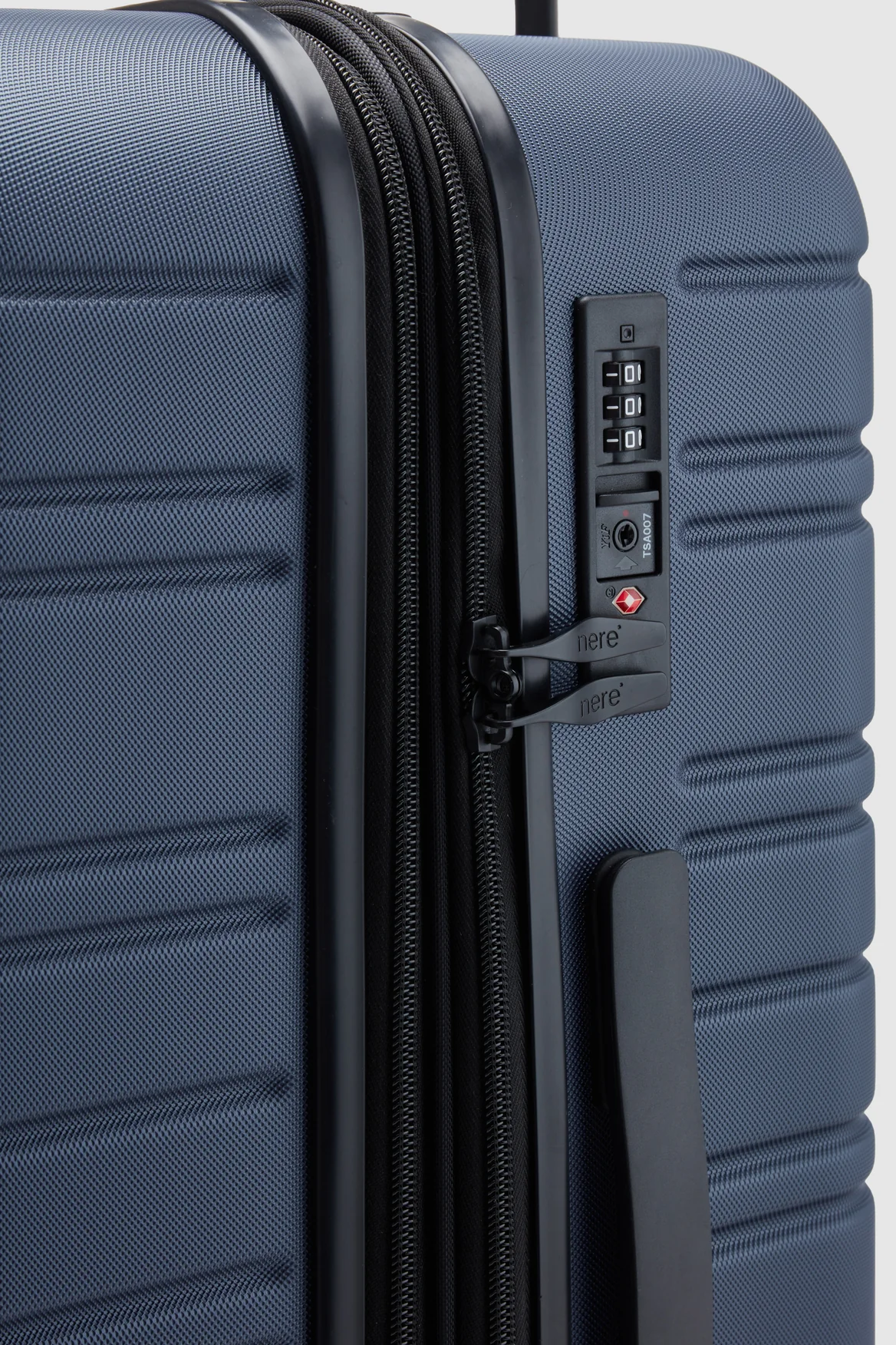 909-stori-check-in-75cm-suitcase-7.webp Stori Check-In 75cm Suitcase