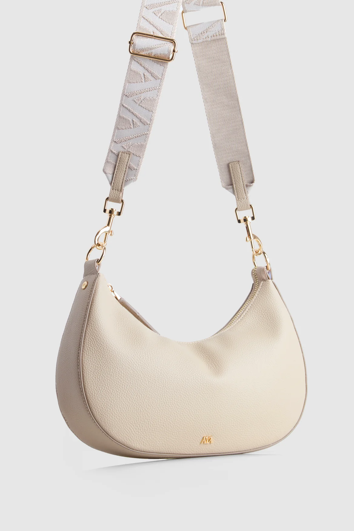 93-juni-curved-shoulder-bag-3.webp Juni Curved Shoulder Bag