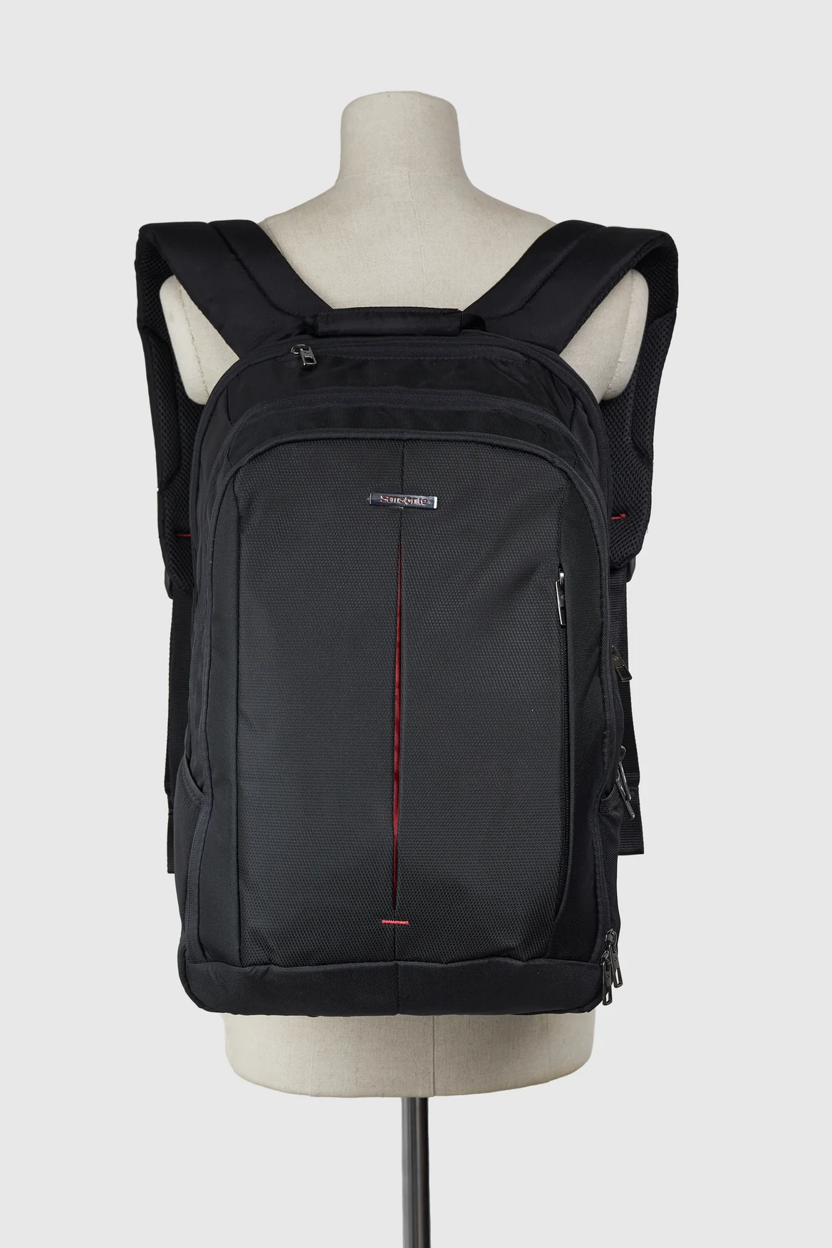 930-guardit-2-laptop-backpack-4.webp Guardit 2 Laptop Backpack