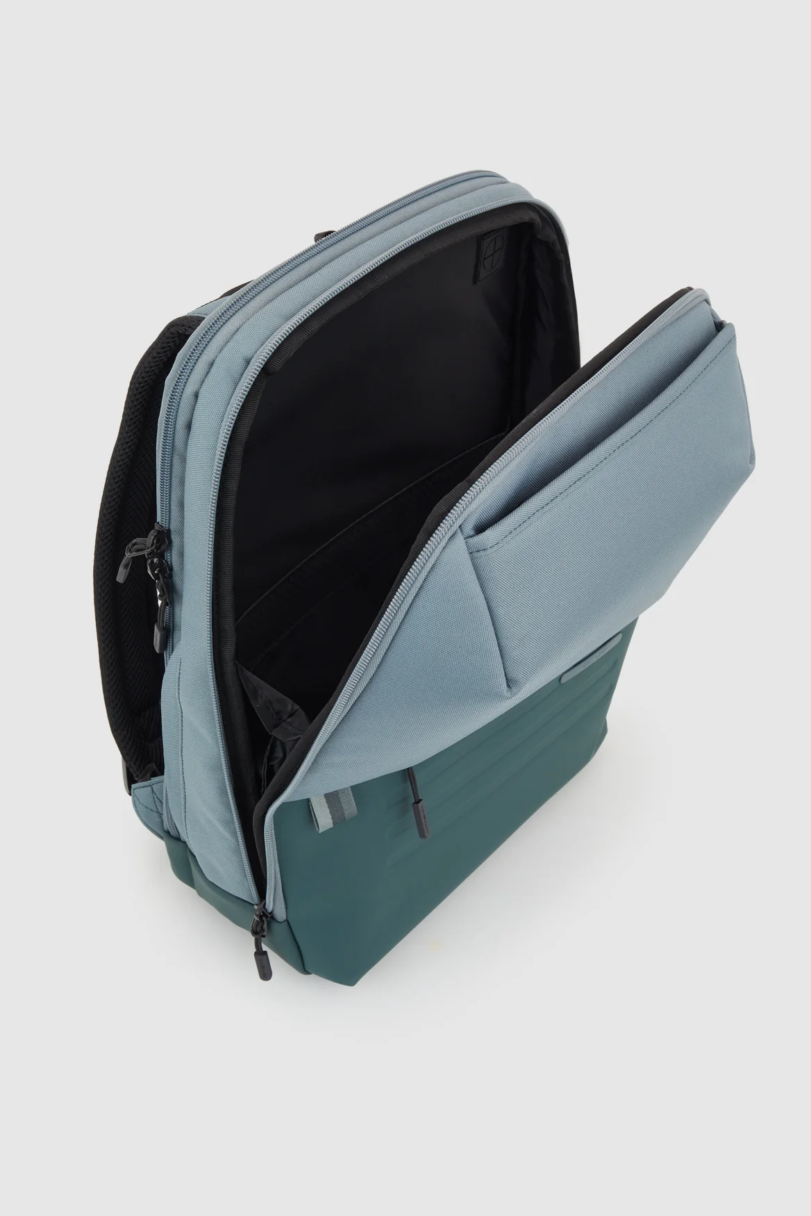 942-stackd-biz-15-6-backpack-3.webp Stackd Biz 15.6" Backpack