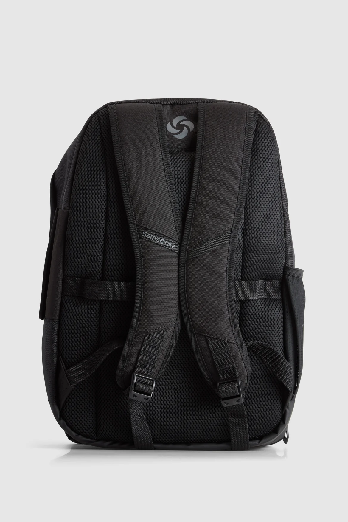 944-detour-travel-backpack-3.webp Detour Travel Backpack