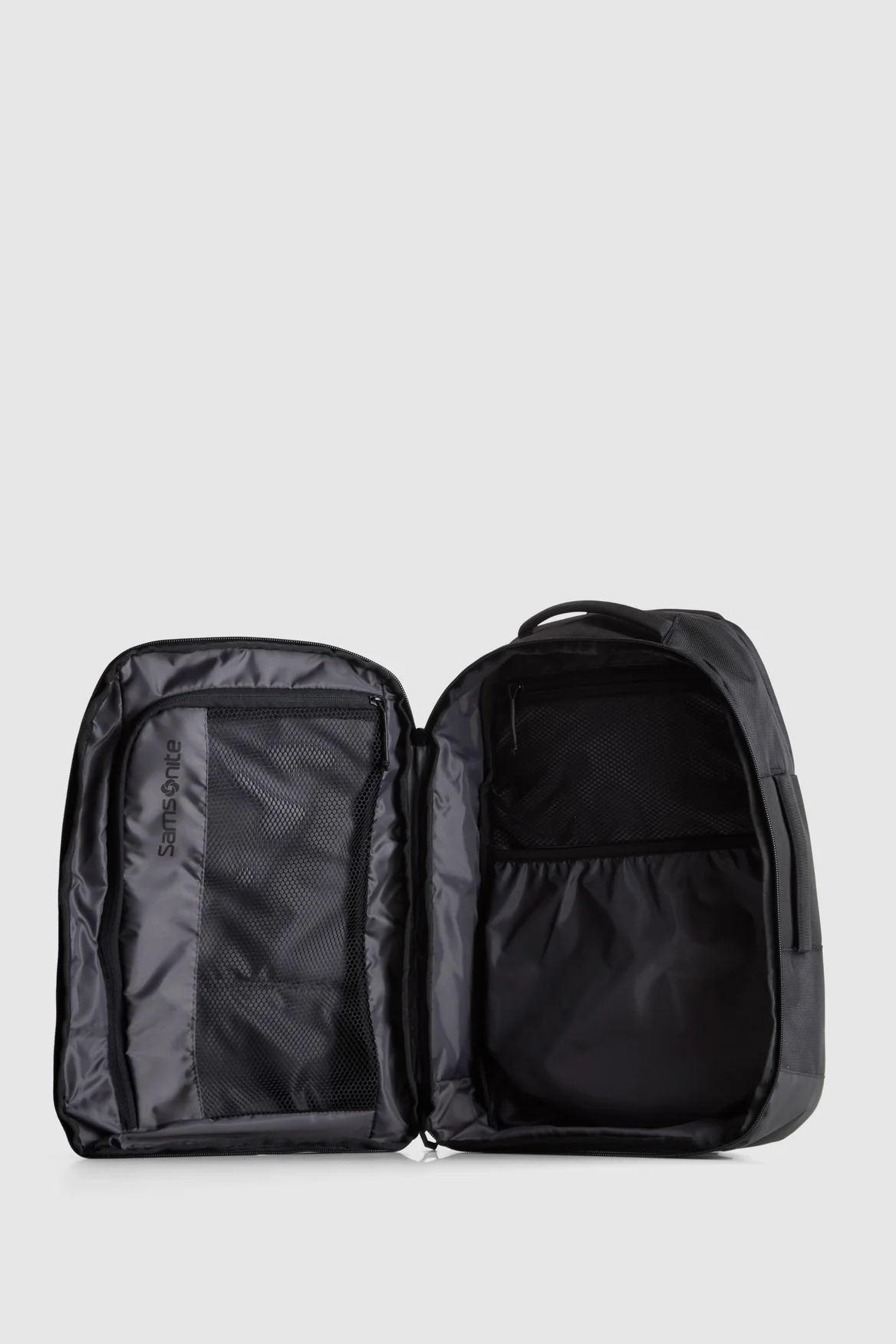 944-detour-travel-backpack-4.webp Detour Travel Backpack